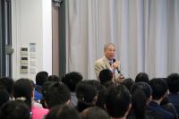 Prof Wai-Yee Chan gives a presentation